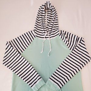 Orvis Women's Cozy Hooded Pullover  (L)  l